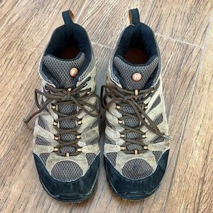 Men’s Merrell hiking shoes size 11